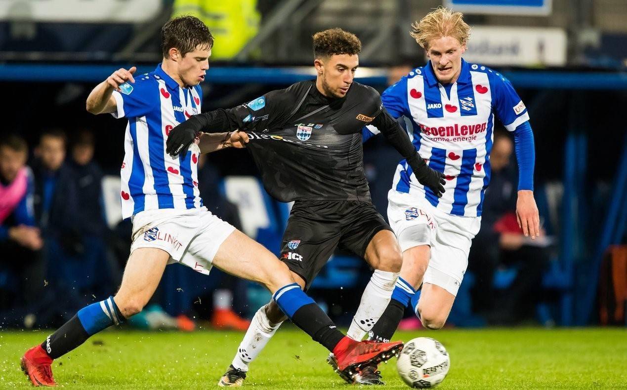 后送出一脚 后送出一脚