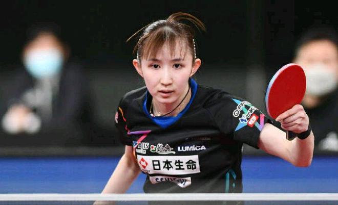 脱颖而出的 脱颖而出的