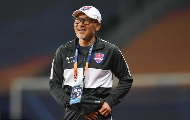 在与强队对 在与强队对